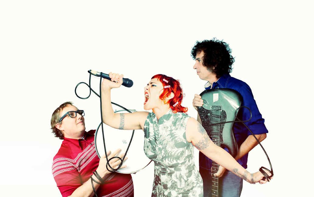 Don’t miss <a href="/DressyBessyBand/">Dressy Bessy</a> (Elephant 6 Collective, members of Apples in Stereo) in the Front Room TONIGHT with the <a href="/forestersct/">the foresters</a>!

Tickets available online at spaceballroom.com or at the door.