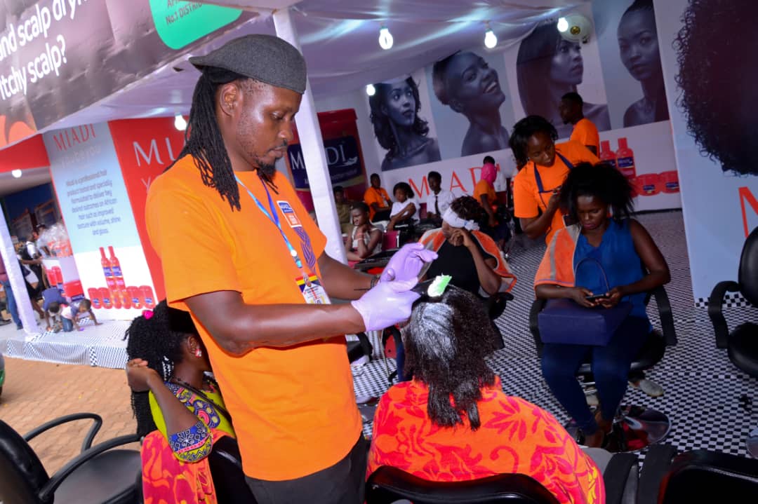 african_ug's tweet photo. Come for your hair do and hamper.  #UMATradeFair2018. Miadi the award winner for cosmetics in the #UMATradeFair2018 #miadi . https://t.co/GaKyQxuObl