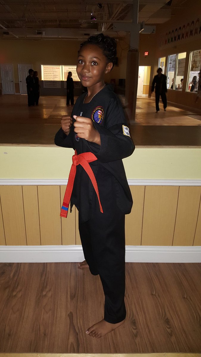 DrCrowder_CFISD's tweet image. Reading, Writing and Arithmetics before Martial Arts..Her choice, my heart! All arts are celebrated and practiced. (Even on the weekends) #BeIntentional #EncourageLearning #EncourageMovement #MasterAll