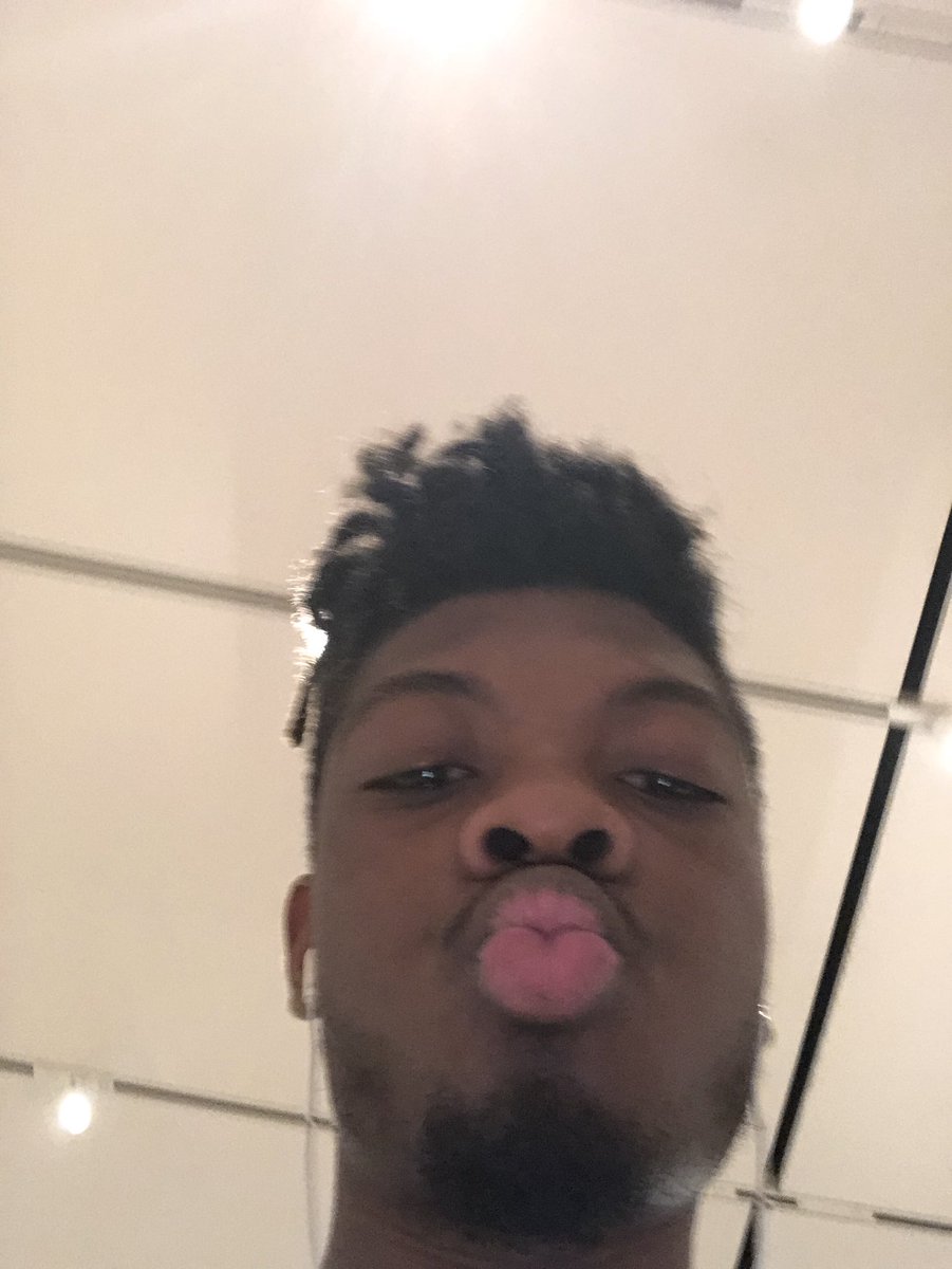 philli_irvin's tweet photo. Semester update https://t.co/hVxXr4sCMj