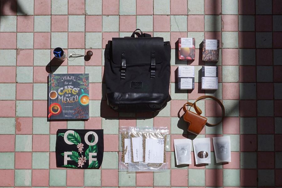 Cafeologo's tweet photo. — Todo en mi @GastonLuga para viajar a Italia.
🇲🇽☕️🇮🇹

Código CAFEOLOGO en https://t.co/aR9IcHoubb para 15% off y una tote bag cortesía en la compra de tu backpack!

Sponsored by #GastonLuga #GLwashere #anywherewithGL https://t.co/KswcKdKx1i