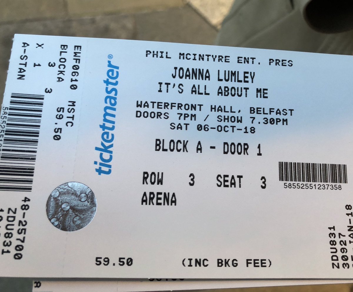 VVapers's tweet photo. Tonight’s Entertainment!! Patsy !!!!# Belfastwaterf https://t.co/HNsQQNRyiB