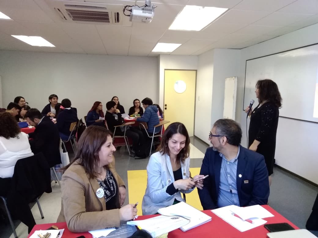 Trabajando con entusiasmo en Programa de Orientación RNAO BPSO(c) Académico,docentes y estudiantes Enfermería Universidad Autónoma de Chile,sede Talca.
