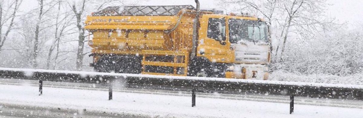 UKsnow_updates's tweet photo. Would you all please #retweet and share this post please. Want to provide updates this #winter to as many people as possible. Thanks for all your help and enjoy the updates! #uksnow #UKWeather #SnowUpdates ❄️ https://t.co/VcdmWgtVV5