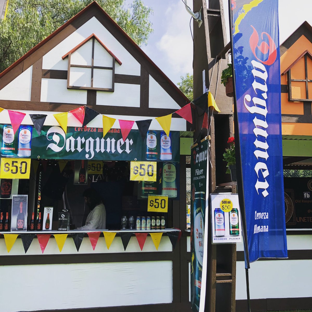 DargunerMx's tweet photo. Ven a disfrutar auténtica #cerveza alemana en #oktoberfestMX @clubalemanmex  🍺🇩🇪🍺 https://t.co/z0F0D4fvpT