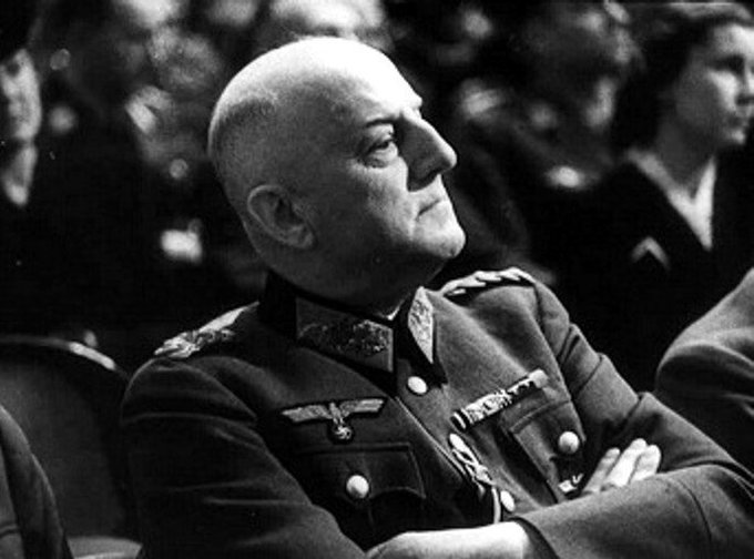 ラインマイヤー帝国宣伝省次官 Reinmaier Page 3 Twilog