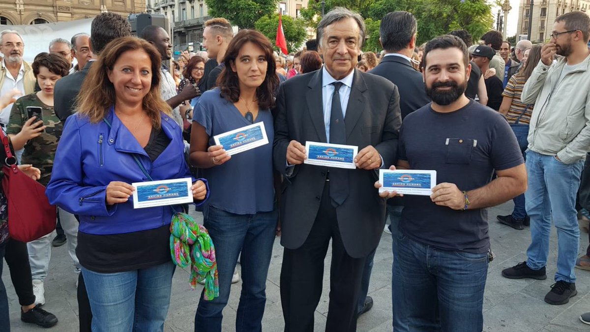 RescueMed's tweet photo. Palermo e il suo sindaco sostengono #Mediterranea. #savinghumans @LeolucaOrlando1 https://t.co/4FtJTNmosS