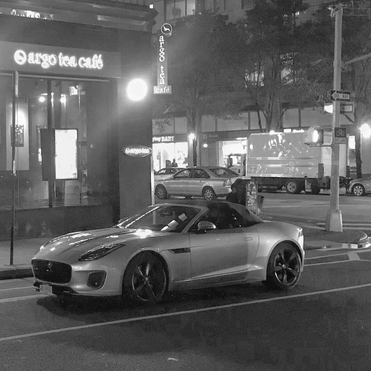 CarsofBrooklyn's tweet photo. Jaguar https://t.co/7Ppwj1fE2e