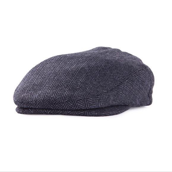 RasierterM's tweet photo. ja, das ist gucci. ja, das hat 400€ gekostet. ja, ich habs mir gekauft. https://t.co/1CeKbPdeTk