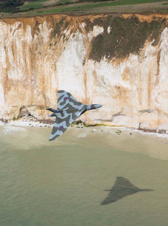 Vulcan XH558 casting her own shadow at the base of the cliffs near Eastbourne in 2015.© Steve Comber

Great image from the Vulcan To the Sky Trust e-newsletter, reminding us that it's been 3 years since XH558's Final Season Farewell Tour. Sad but glad it… ift.tt/2bj6e8n
