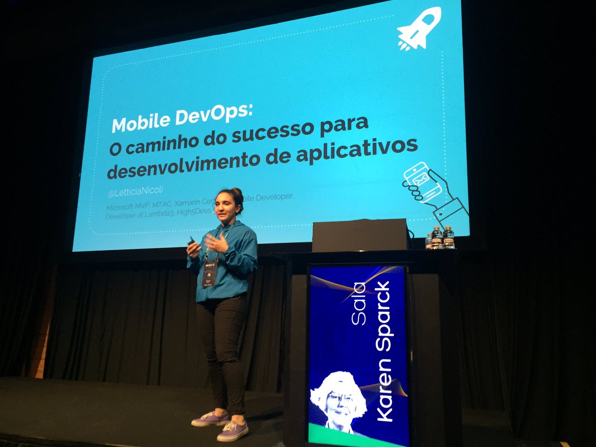 willgmbr's tweet photo. @LetticiaNicoli da @lambdatres palestrando sobre #devops #mobile no #InterCon18 @iMasters https://t.co/bWepyWL71b