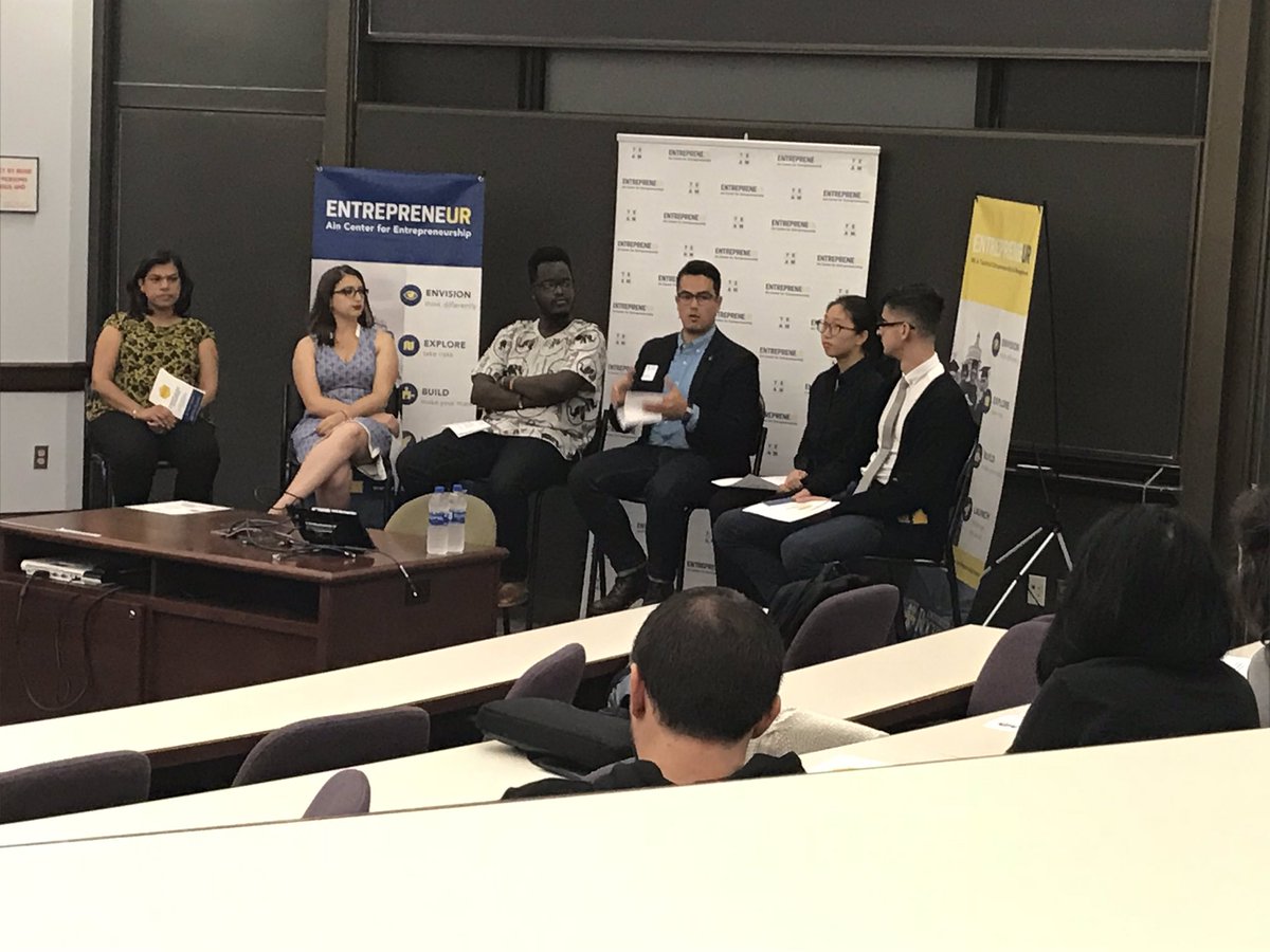UR_AinCenter's tweet photo. Our panelists are currently talking about their challenges as student entrepreneurs. Biggest takeaway? Learn how to balance schoolwork, but still pursue what you are passionate about 🐝 #URMW18 #UREntrep https://t.co/15JlhH4fGZ