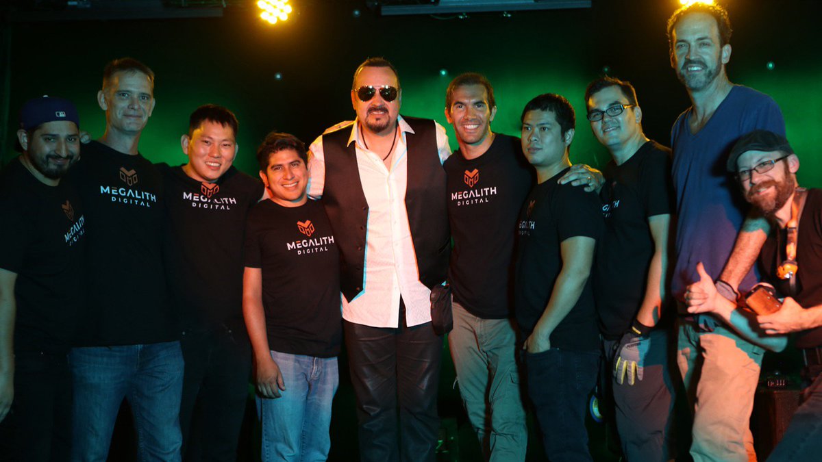 MegalithDigital's tweet photo. We were over the moon to work with the great Pepe Aguilar. Our supremely talent crew worked absolutely crushed the intense schedule to bring this shoot home!

#MegalithDigital #PepeAguilar #Arri #ArriAlexaMini #MusicVideo #NoValeLaPena #OneForTheRecordBooks https://t.co/RnFDCkWq05