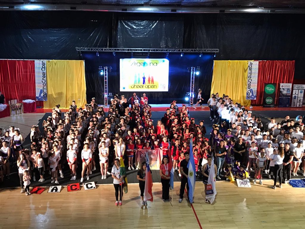 ArgCheerOpen's tweet photo. ¡Todo listo para arrancar! #CheerOpen2018 #cheerleading https://t.co/f4zpAz0apq