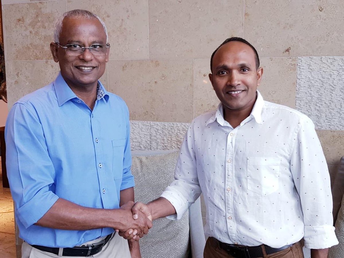 maumoonagayoom tweet picture