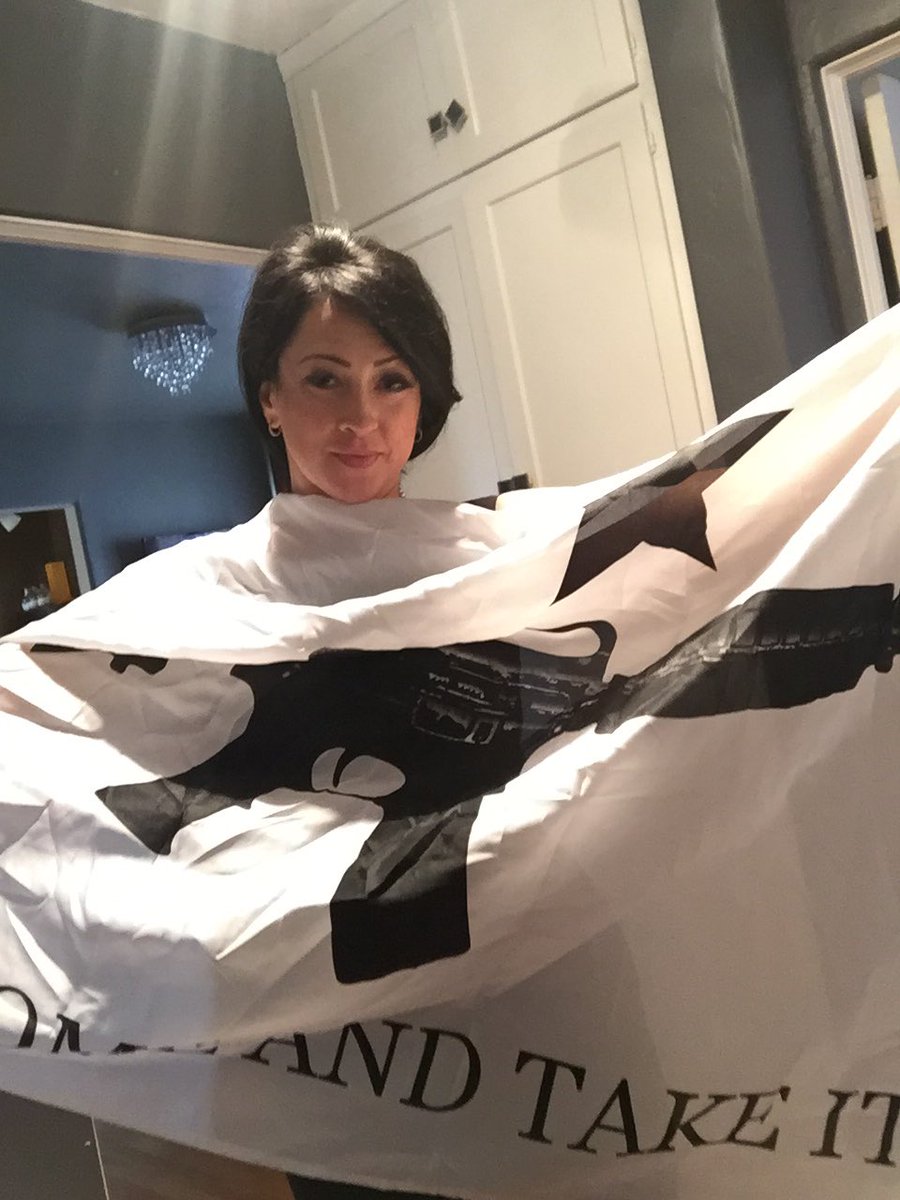 RevAmericaBook's tweet photo. #WomenForTrump — get empowered for #Trump2020 

#RevolutionAmerica 

Black listed by google &amp; hated by the left, this mind war/empowerment book will help in the fight against liberalism. Be YOU! 

A picture of me with my new flag few weeks ago &amp; the book.

https://t.co/mZS6qjQM8L https://t.co/rkWRAtFMRn