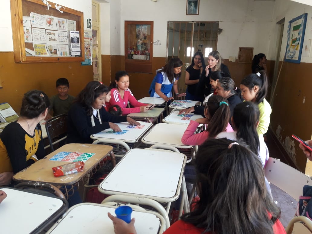 #Hoy en la Jornada Provincial de la familia Esc. Campaña del Desierto #Salta adultos y niños compartieron un día diferente .<a href="/UrtubeyJM/">Juan Manuel Urtubey</a> .<a href="/aniberruezo/">analia berruezo</a> .<a href="/larubita70/">Rubita Bijou</a> .<a href="/fguillesaavedra/">GUILLERMO SAAVEDRA</a>