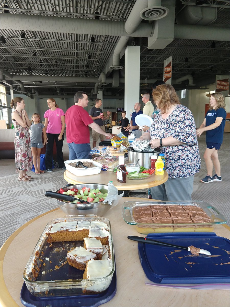 keepingfeet's tweet photo. This is the #gracerooted Prayer Experience- people connecting in a deep way with God and with each other.
Cc @GraceChurchIN @maghjohnson https://t.co/8ZJclahKgs