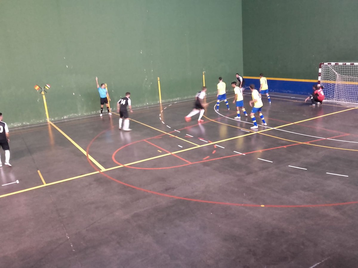 ADLLardero's tweet photo. TERCERA DIVISIÓN NACIONAL 
@fs_navarrete 9 - ADL @entrepuentes CAFETERÍA BOHEMIA 6 ( LUIGI 2, LUIS, VITI, SABITI Y PLAZA ). https://t.co/E8c4nM0aI5