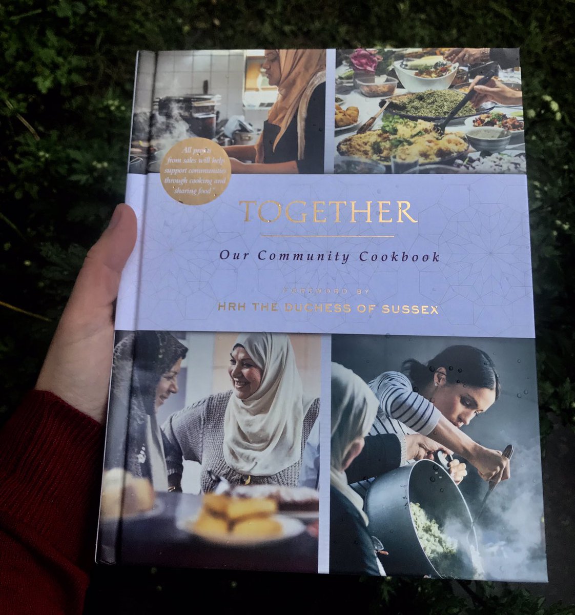 handishanim's tweet photo. I believe in power and ability of food to unite and surpass the borders. This beautiful unity of the women is truly inspiring. Looking forward to trying all recipies. Well,maybe I can’t do all but will try most of them.☺️
#cooktogether #TheHubbCommunityKitchen #RecipesforAll https://t.co/P1h8HCCht6