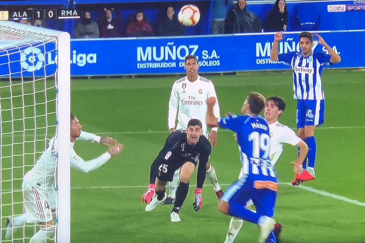 Llourinho tweet media