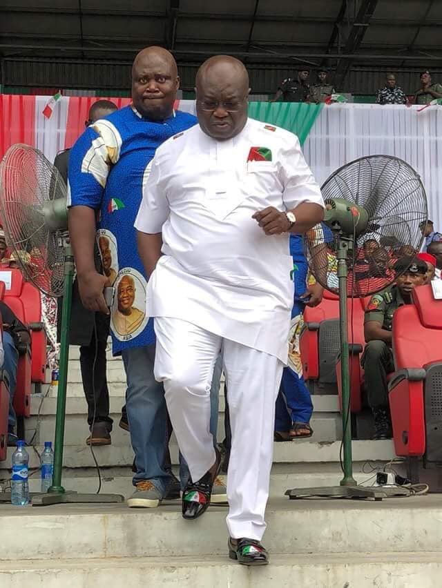 Johnokiyikalu's tweet image. #PDPDecides @GovernorIkpeazu make  waves with his #MadeInAba