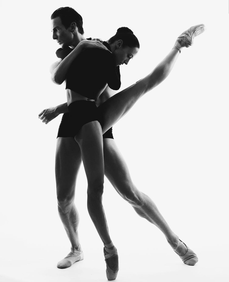BalletBestPhoto's tweet photo. Svetlana Lunkina Светлана Лунькина
and Evan McKie, The National Ballet of Canada
Photographer Karolina Kuras
@LanaLunkina, @EVANMcKIE, @nationalballet, @karolinakuras https://t.co/ONW8vqLfSJ https://t.co/ODhRwYia6Z