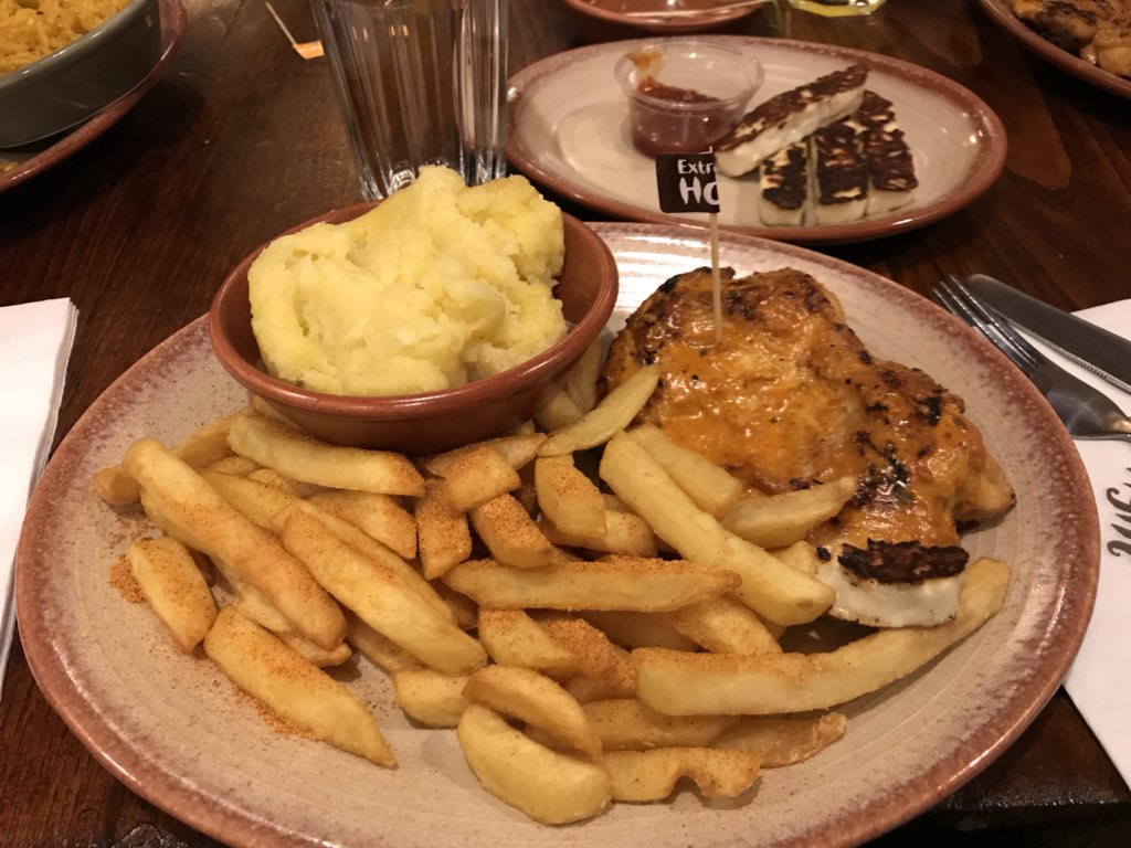 AmbassadorAwsum's tweet image. Nandosssssss. #scotphp18