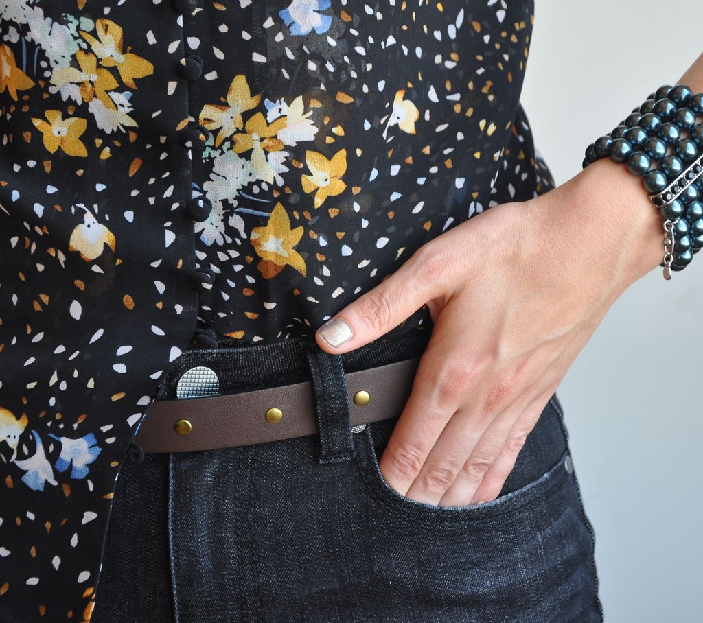 cabiclothing's tweet photo. Style Tip: Try unbuttoning the bottom of the Cluster Cami and doing a half tuck! #styleandideas #cabiclothing https://t.co/ym1FVRZebT