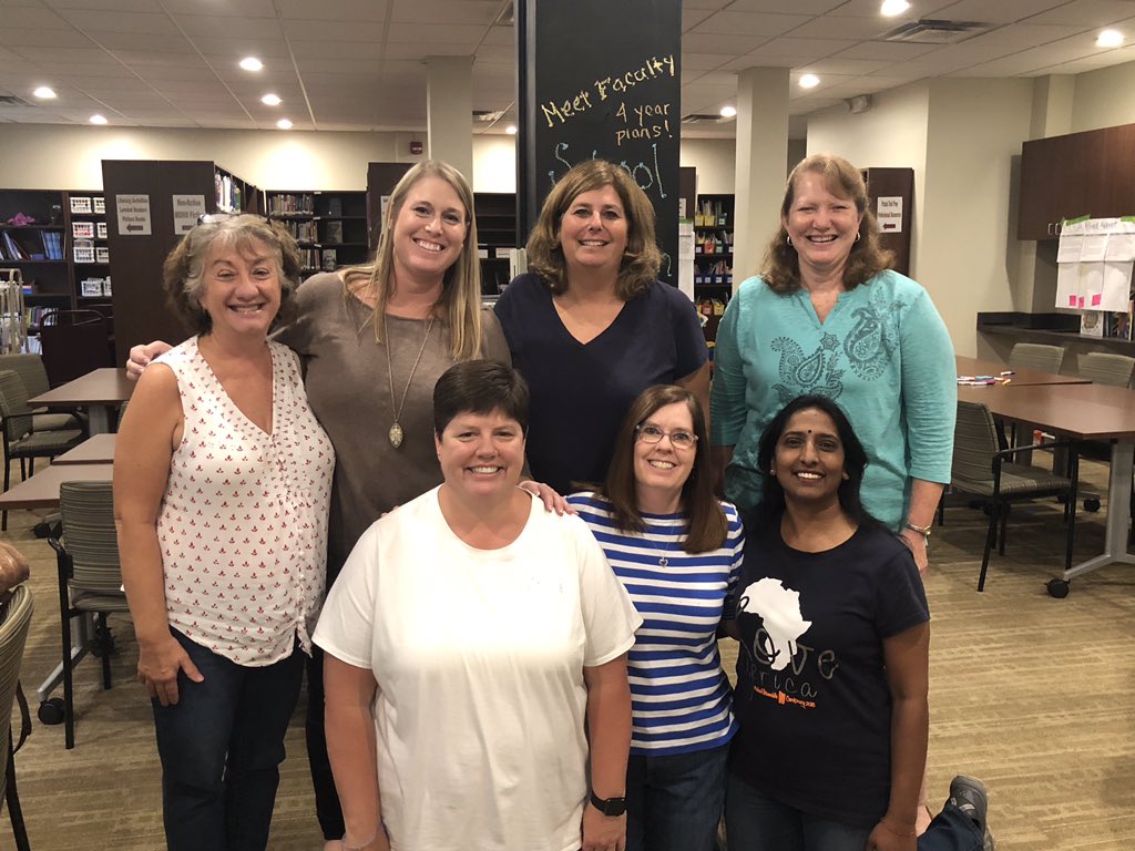 moore4thteach's tweet image. Glad we spent this Saturday morning together at the #ElonEdTech conference!! Can’t wait to see what great things we implement in our classrooms! @LHiatt45 @elonhoney @dizne4me #gr8dayelonelem #lastyearonhaggard