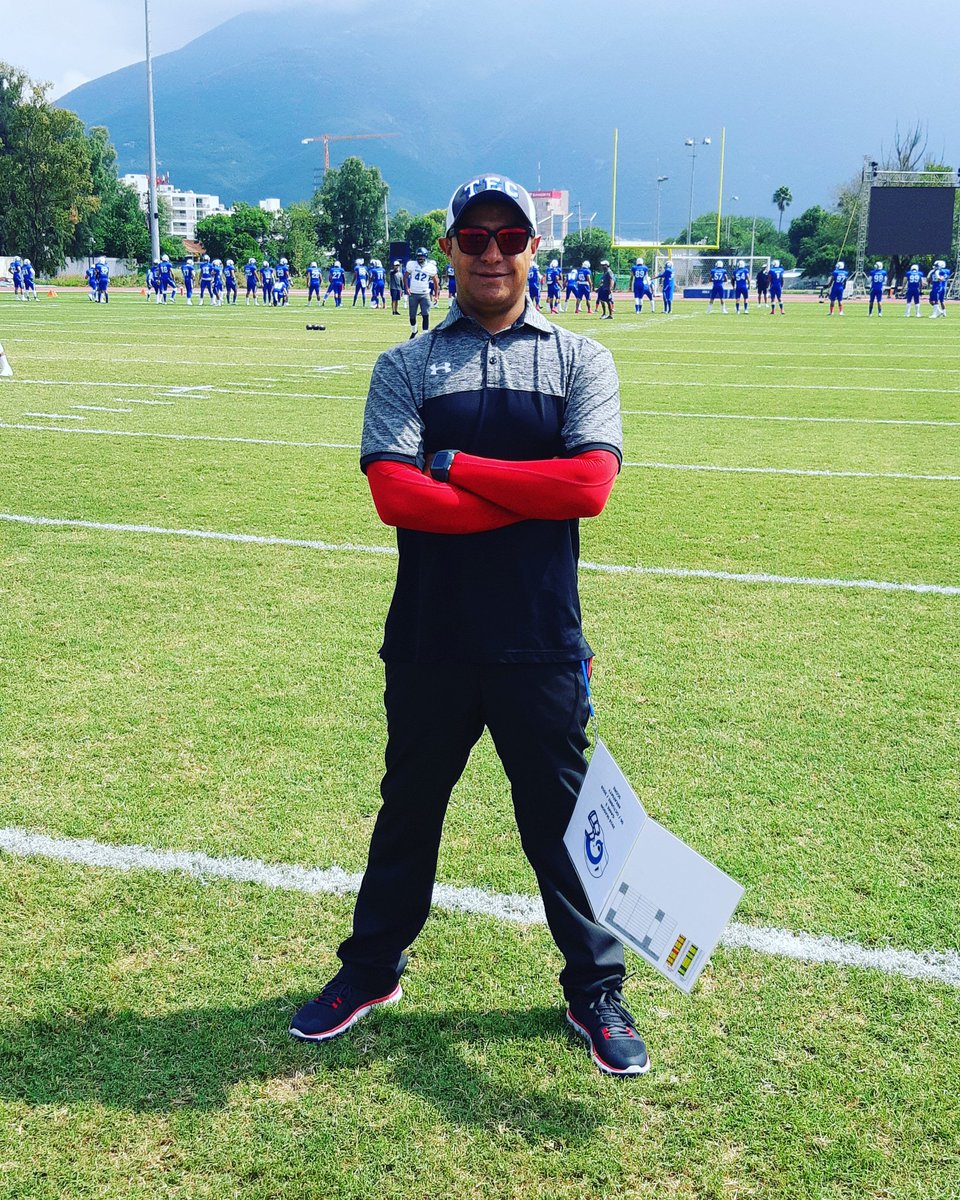 Coach_Tella's tweet photo. Ya llegó TOLUCA #TeamUP #BeatMTY #HombroConHombro https://t.co/k47p26lduQ