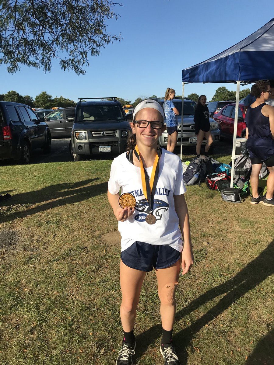 PV_XCTF's tweet photo. Gabby Randazzo places 5th overall at St. Anthony’s Invitational with a new pr of 9:33!!Congratulations ! https://t.co/Ieuj1AVvcl