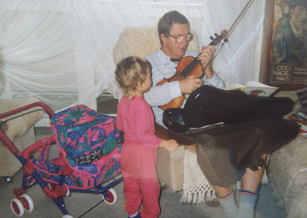 MerulaAlba's tweet image. Leb wohl, Opa. Nun schon zum 13. Mal.

Und dieses Mal tut es wieder besonders weh. Es tut mir leid.