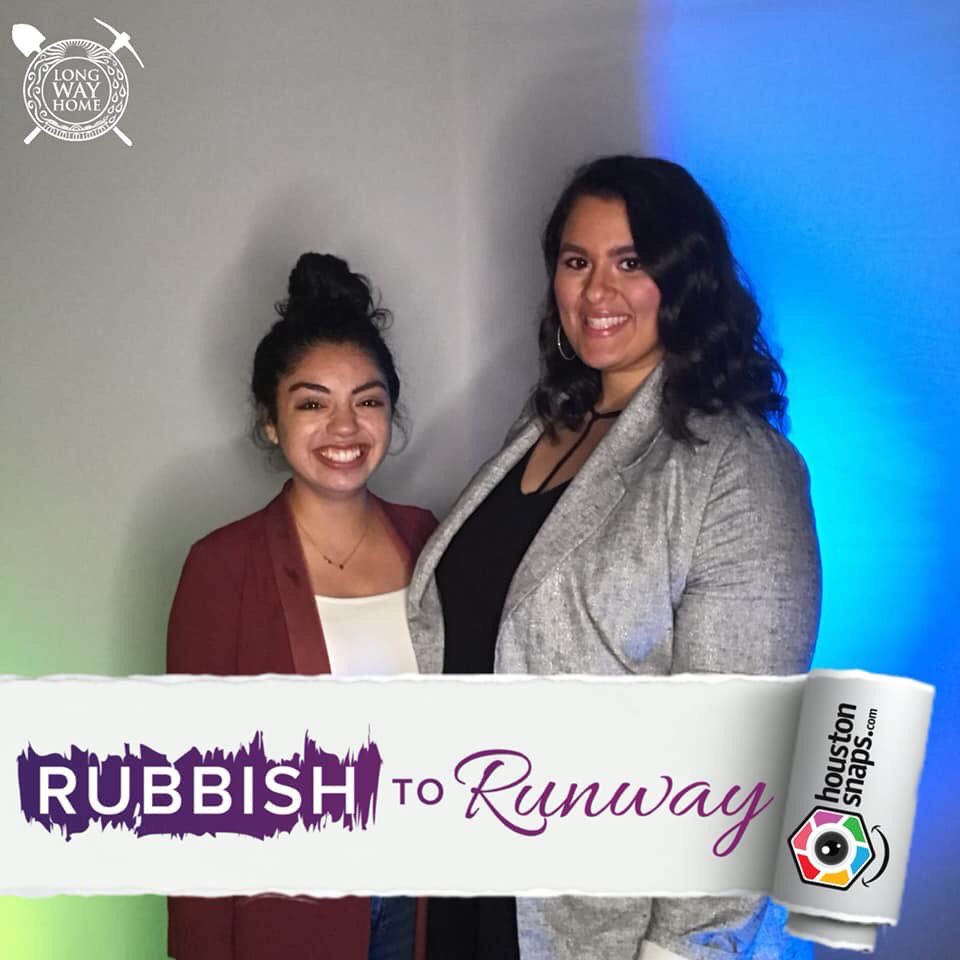 R2R_Houston's tweet photo. We loved having Houston Snaps at this year’s show! They provided their photo booth for our guests to enjoy... check out some of the snaps from that night! #r2rhouston #photoboothfun #houstonsnaps https://t.co/ZFcsxvLNZE