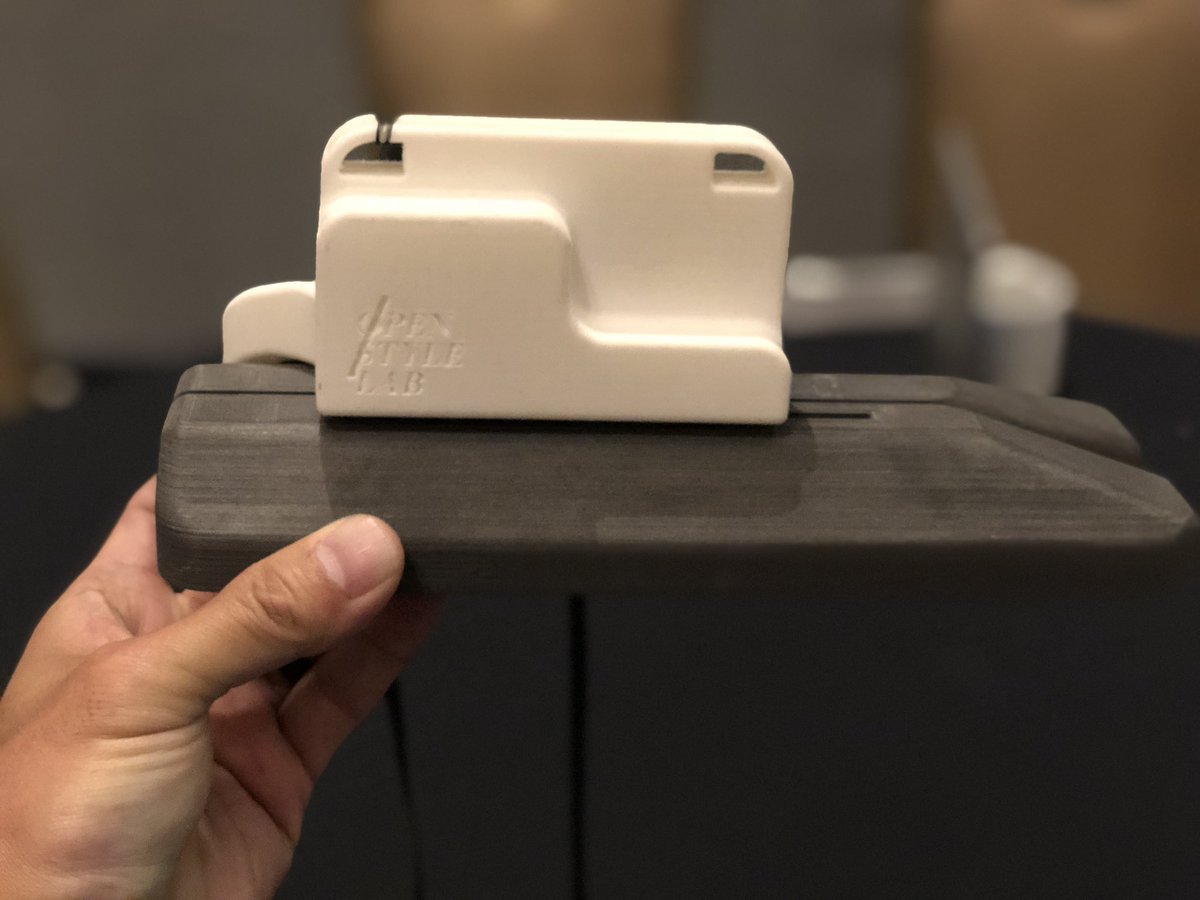 BonKu's tweet photo. A 3D-printed portable device designed for a person living with ALS to use subways. Created by @OpenStyleLab @grace_jun #Construct3Dconf https://t.co/qgYFy65alX