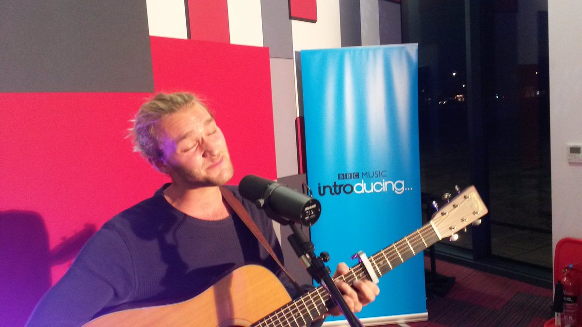 ant1gill's tweet photo. Playing live for @Introducingbhb this evening Hertfordshire's amazing @jackcullenmusic https://t.co/QjLpUJQLNr