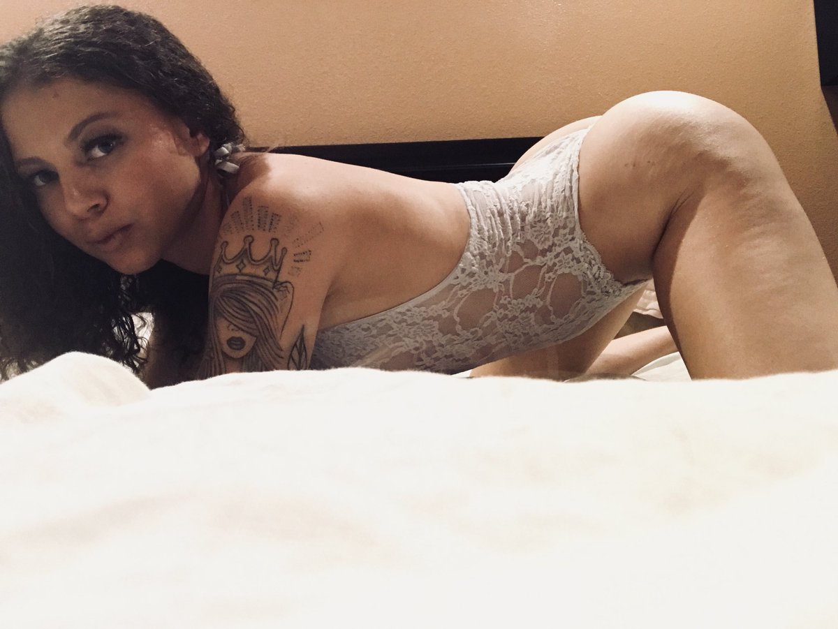 GreenEyeCuban's tweet photo. Book #ToochAllstars for your next event. (916) 779-9496 #Models #Strippers #Dancers #GogoDancers #Clubhost #Eyecandy #sacramento #California #SacramentoCalifornia #Cali #Promotions #VideoVixen https://t.co/wcQhgDQJMt