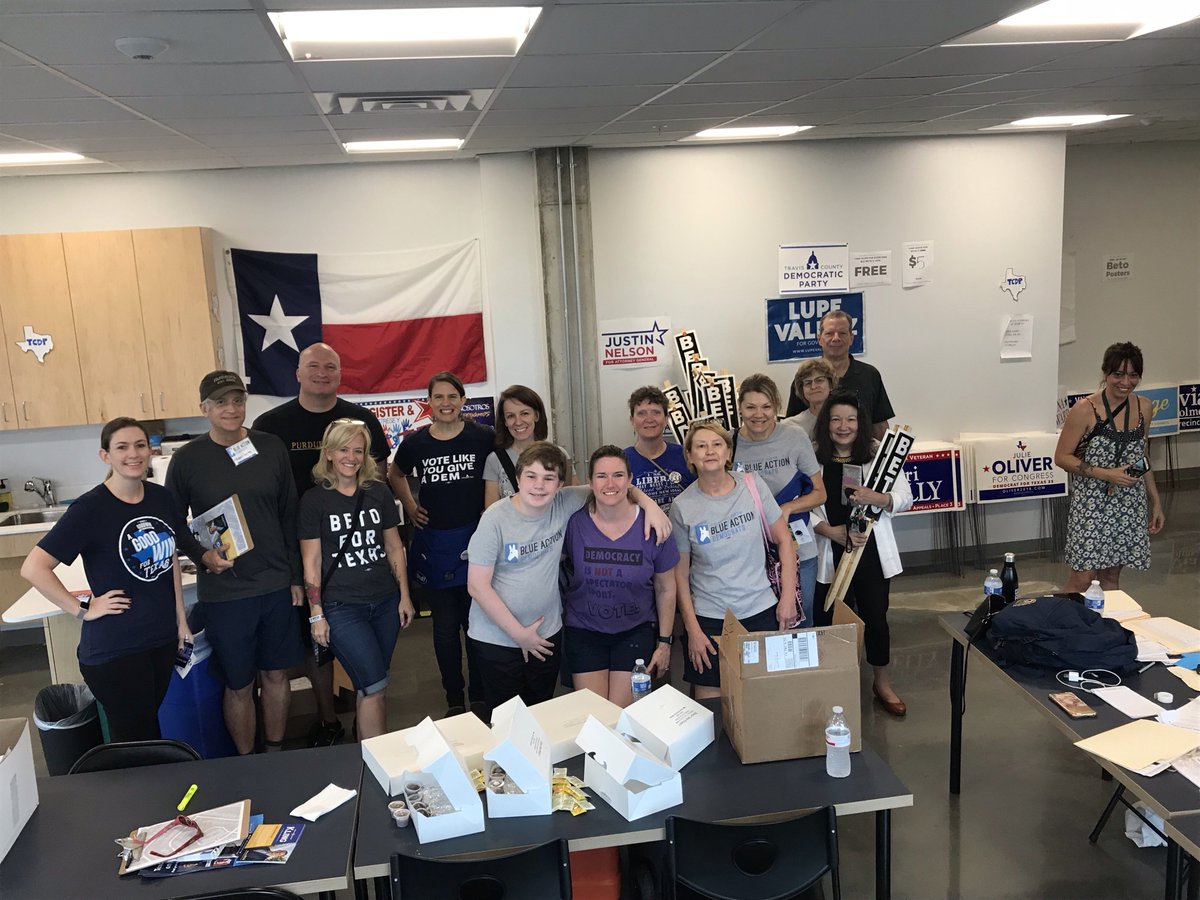 TCDP's tweet photo. Blue Action Democrats knocks on doors every week to elect Democrats up and down the ballot at our southwest office. Come be a part of the blue wave and volunteer to knock on doors and spread the word #blueactiondems #tcdp #gotv💪🏿💪🏿💪🏿🗳🗳 https://t.co/SD7BeohnAC