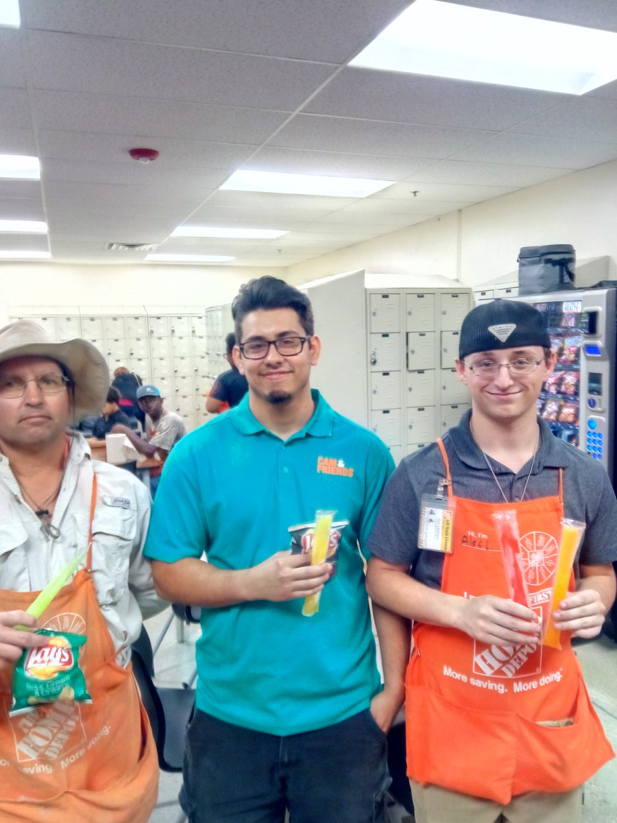 Arelon Trahan (@arelont) on Twitter photo 0501 Lot&OFA's enjoying Cam & Friends popsicle,chips, cupcakes today. 0501 Lot&OFA's enjoying Cam & Friends popsicle,chips, cupcakes today.