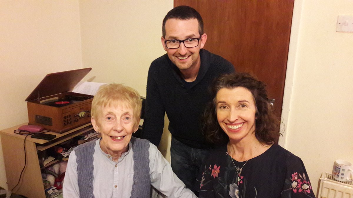 fingalarts's tweet photo. Thank you Betty for being the host with the most! We cried, we laughed, we danced! Captivating story by artists Marc MacLochlainn &amp; Ruth Lehane, bringing theatre to life in Huntstown right now  #HomeTheatreIreland @Draiocht_Blanch @artscouncil_ie @Fingalcoco https://t.co/TrBlOZsjwz