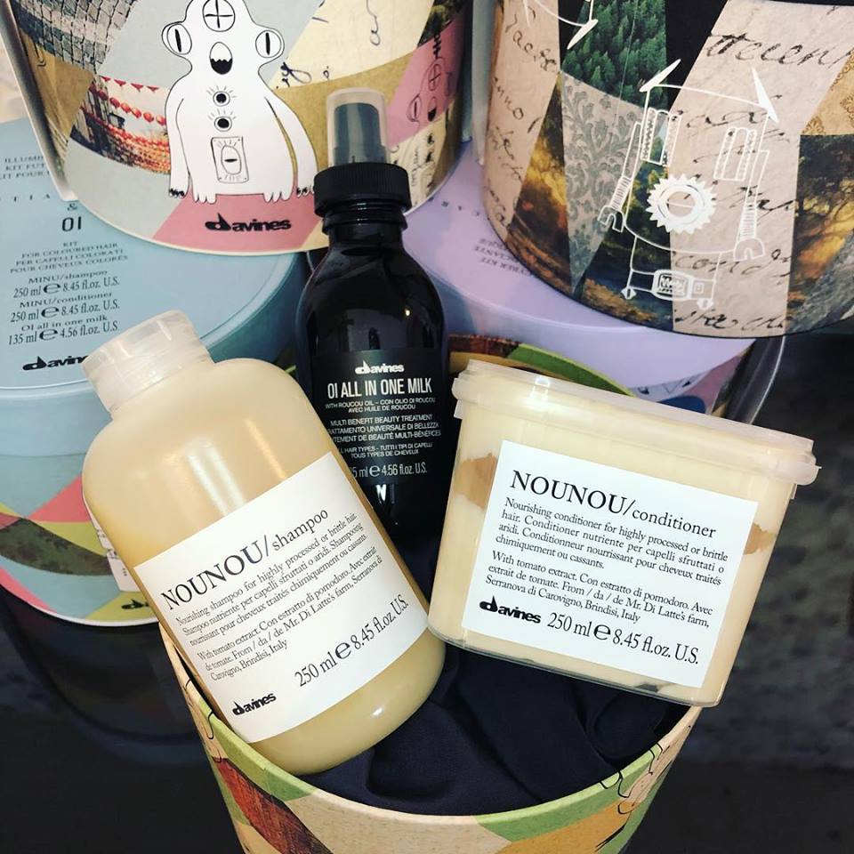TheChromaStudio's tweet photo. ✨ NEW @DavinesOfficial Gift Sets just hit the shelves! The NouNou set gives you an extra burst of moisture 💦 to brittle hair. We also have Minu for colored hair, Love for smoothing, Love for curls, and Oi for absolute beautifying! https://t.co/Wmygsdo5YV