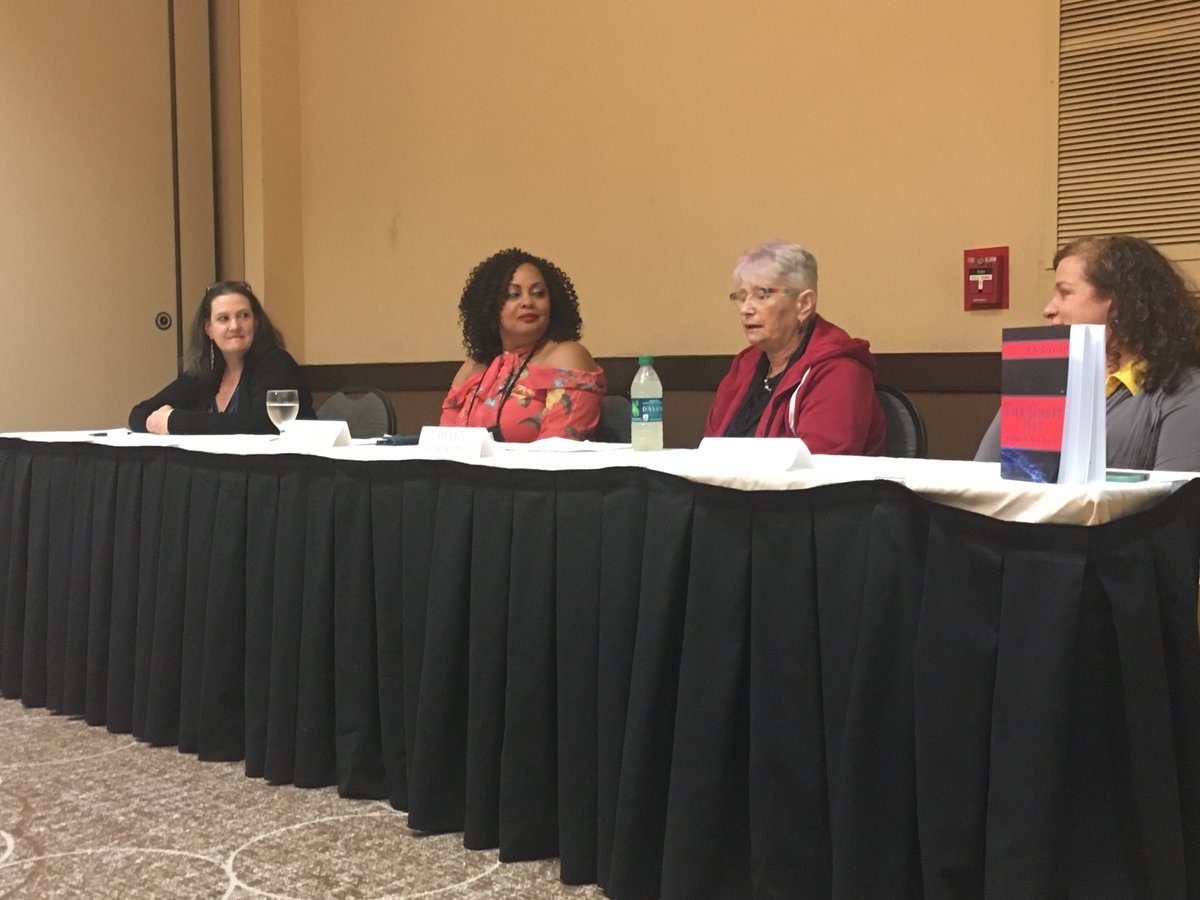 teegarner's tweet photo. @c3conferencemaryland social media panel @thewritepen @DeniseCamacho8 #helenchapman #FSGilbert #creaturescrimesandcreativity Columbia, Maryland https://t.co/jDEHFM0tIP