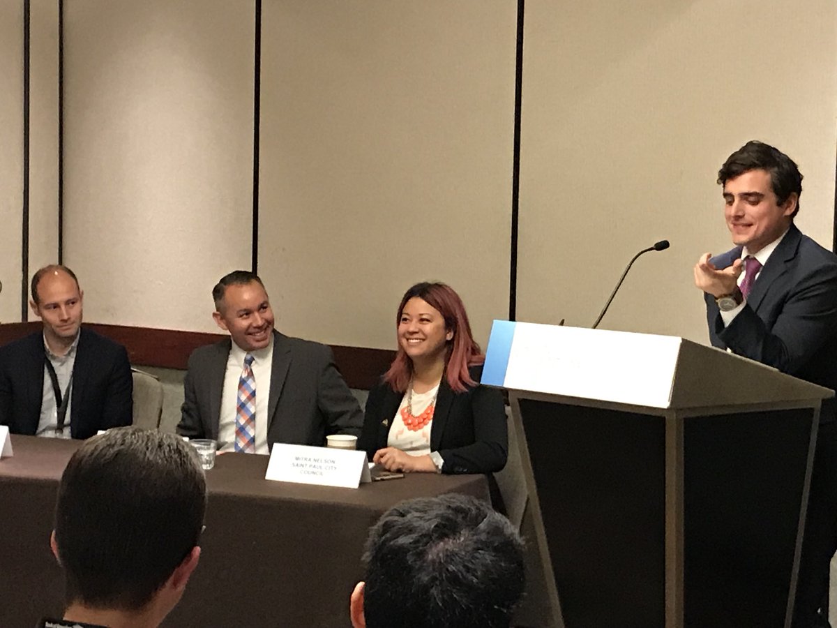 mitrajunjalali's tweet image. Honored to speak as an out and proud elected official at the 2018 Reaching Out MBAs conference, the world’s largest gathering of LGBTQ business students 🌈 #ROMBA2018 @romba