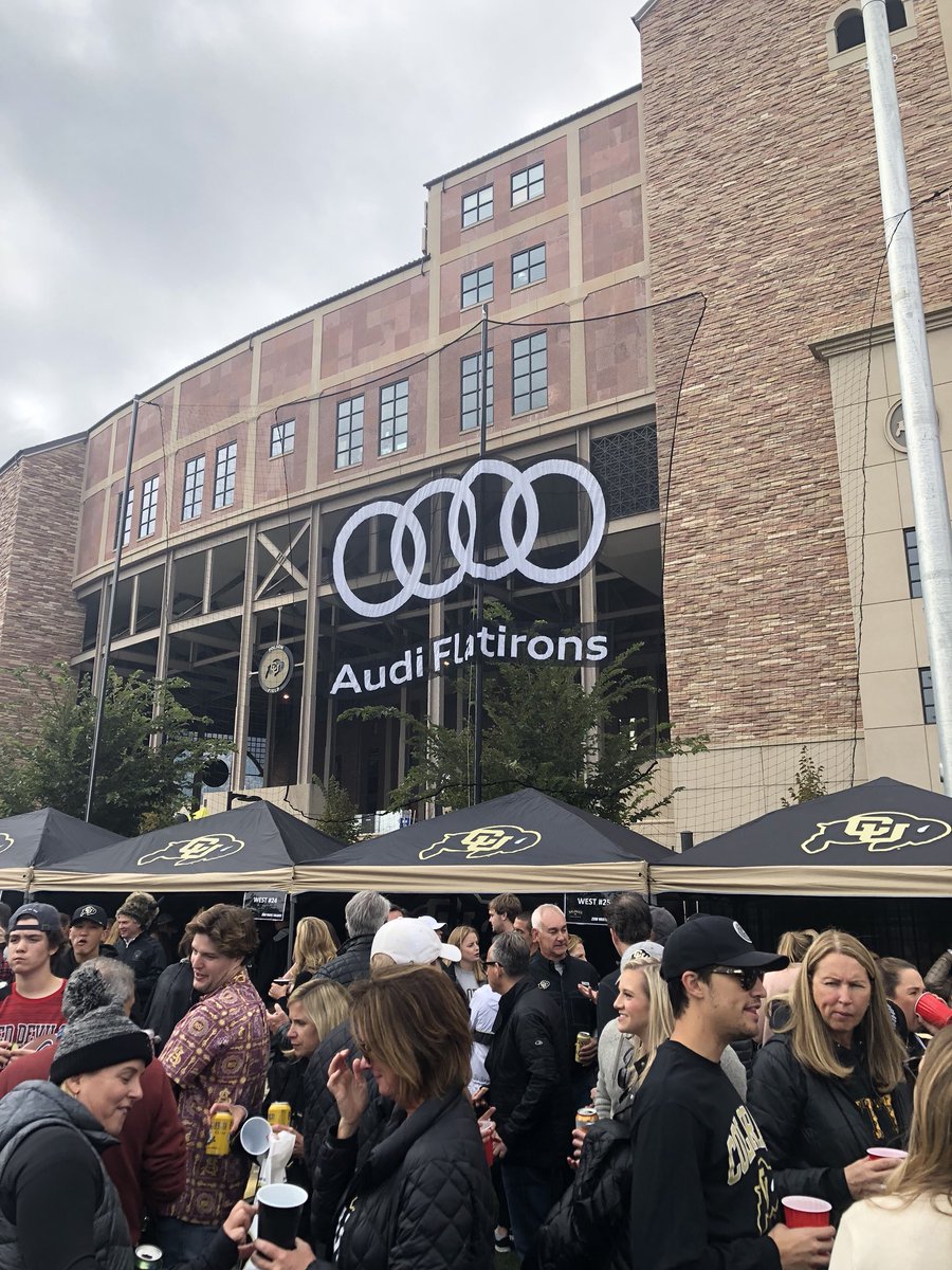 RMCCCyclingTeam's tweet photo. Looks even better outside the stadium @AudiFlatirons https://t.co/ieuN0wm5vi