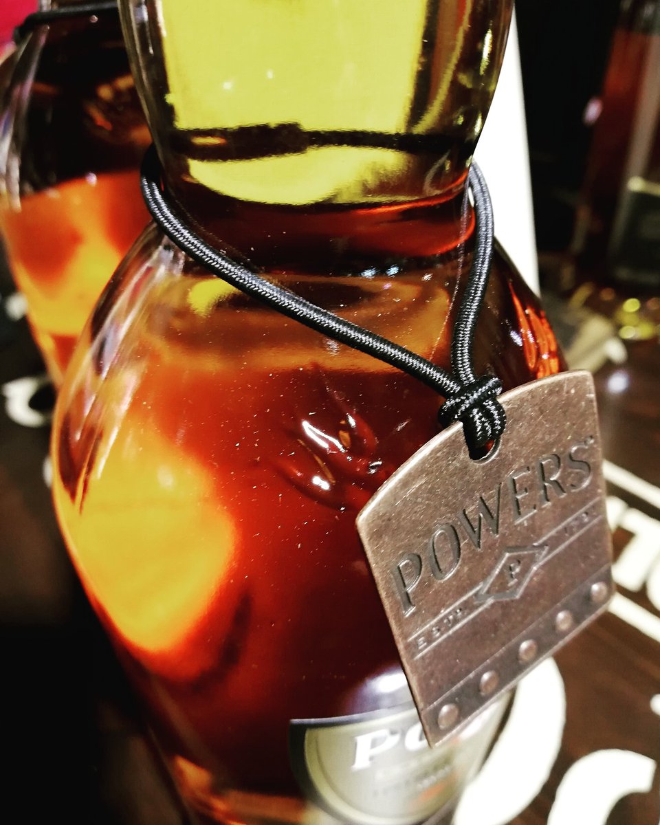 hap_healing_art's tweet photo. Saturday night, time to put on the bling and go for a drink #whiskey #powerswhiskey #drink #powers #jamesonexperience #midleton #midletondistillery #cork #amberliquid #whisky #saturdaynight #timeforadrink https://t.co/BswMxs0s92