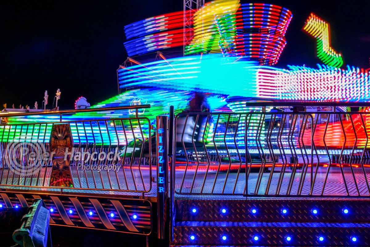 petephotographs's tweet photo. All the fun of the #GooseFair #Nottingham #funfair #Nottinghamsgoosefair #Goosefair2018 #fairground https://t.co/GwnbfAS1rS