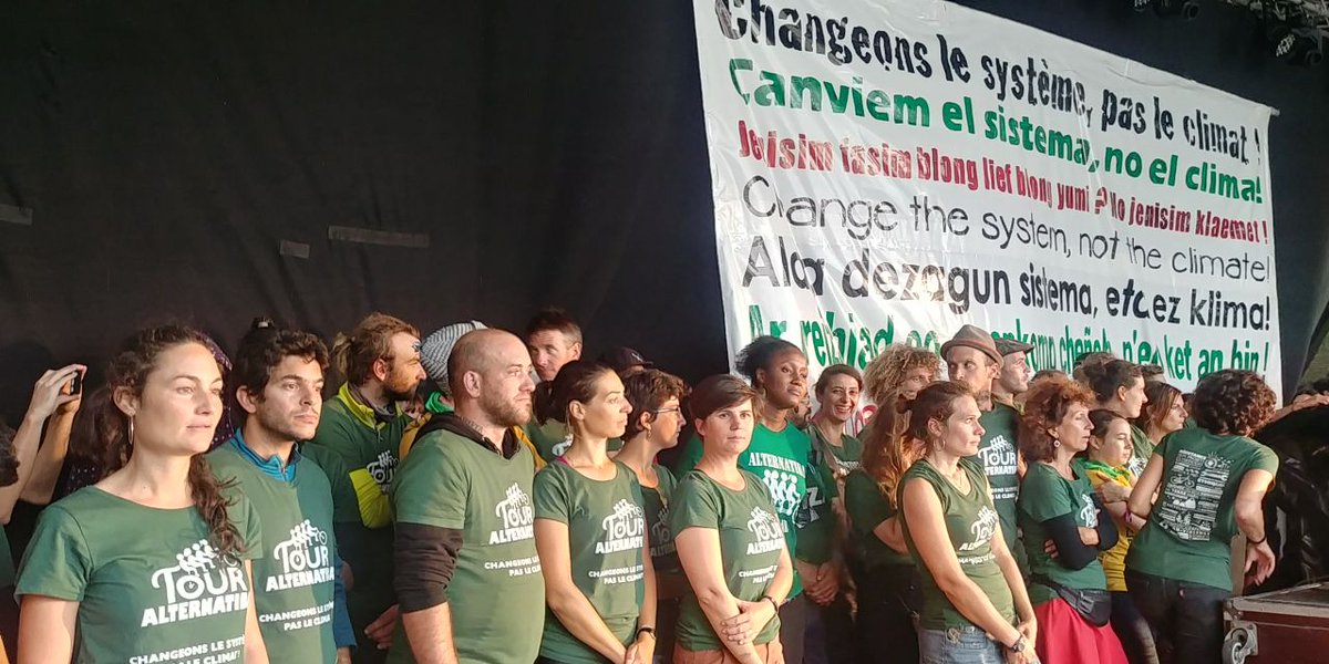 AlternatibaB's tweet photo. @AlternatibaB est arrivé à Bayonne après plusieurs centaines de kilomètre pour  parler du dérèglement du #climat à #Alternatiba2018. Vélorution, concerts, conférences et pleins d'alternatives concrètes pour les citoyens. https://t.co/E0uuoEOTVc