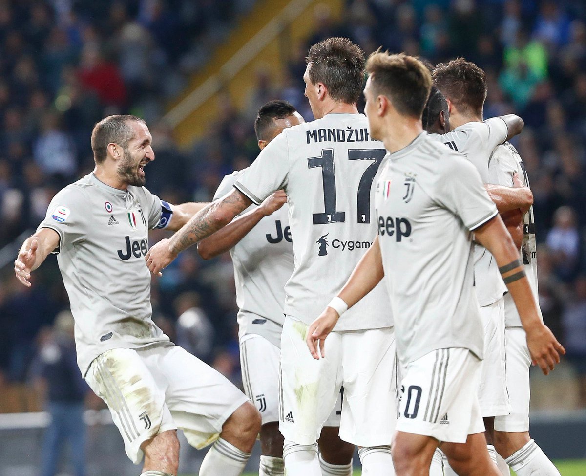 DanieleRugani's tweet photo. O T T O ❗Lo puoi leggere da destra o da sinistra ma #FinoAllaFine ci vedi solo vittorie ⚪⚫
#UdineseJuve #ForzaJuve #Ruga https://t.co/6Z9V8jNU81