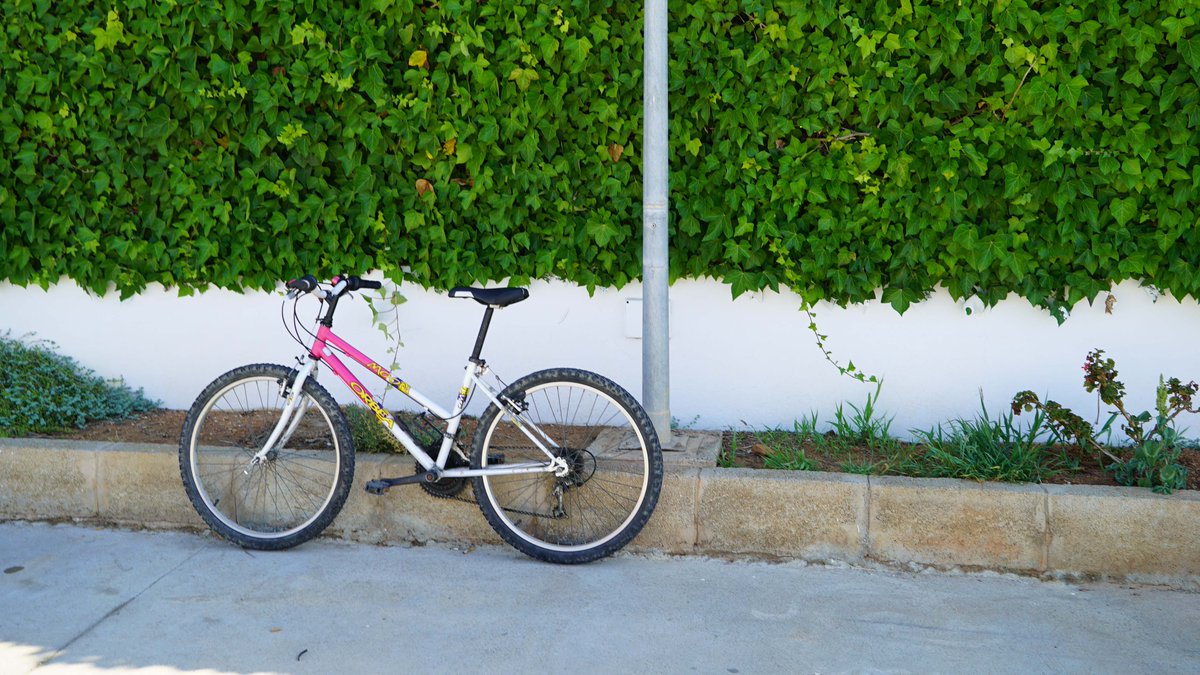 Un paseo en bicicleta es algo más que un simple paseo en bicicleta cuando tiene lugar en #MarinaBotafoch.