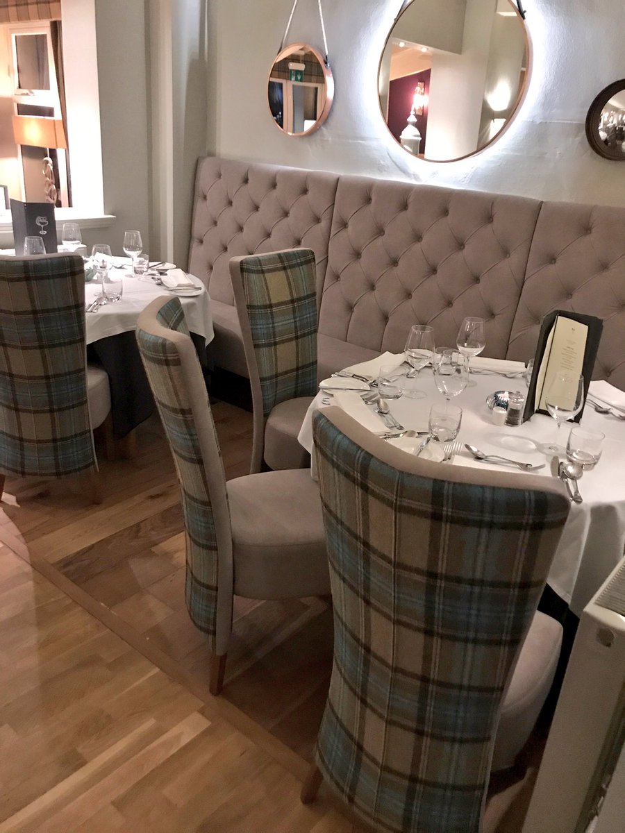 pecksrest's tweet photo. Pecks has a full Restaurant this evening for Dinner at Eight Selection of Wines and Champagne available to compliment your choices  Reserve a table 01260 275161 https://t.co/1S0GczzABB